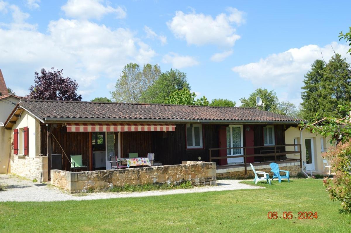 Le Chalet Des Contries Sarlat-la-Canéda Buitenkant foto